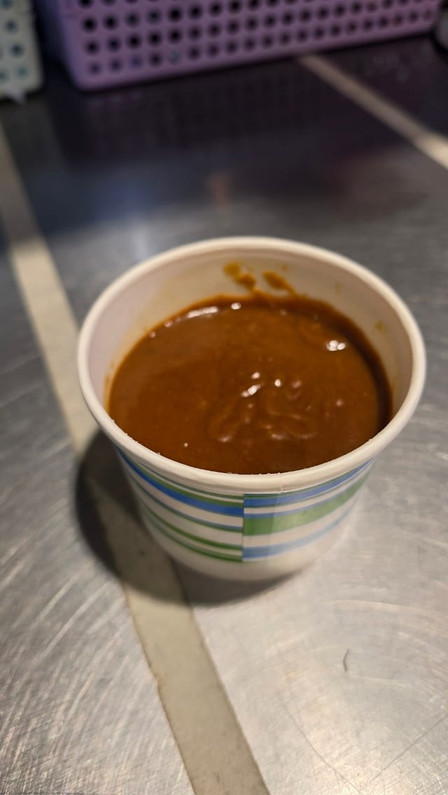 SIDE 10oz Curry Sauce.