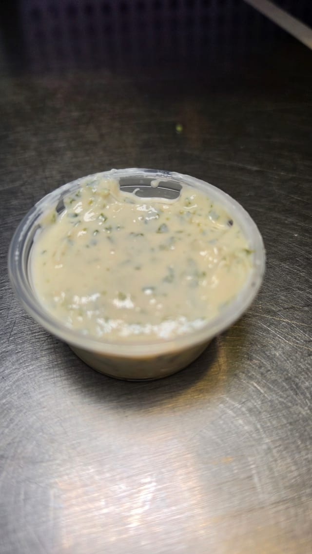 Side 1oz Garlic Aioli sauce.
